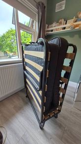 Fold up bed