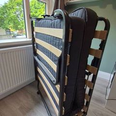 Fold up bed