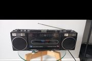 Sanyo  boombox  everything  works