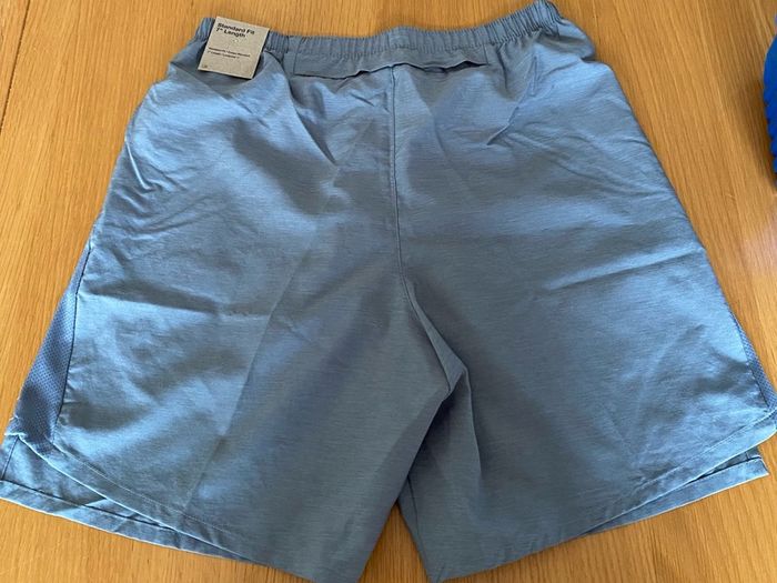 NEW Nike Mens Challenger 7 Inch Shorts