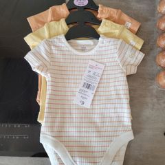 Bodysuits unisex 3-6months BNWT