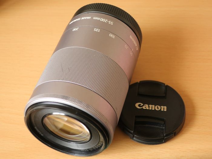 Canon EF-M 55-200mm f/4.5-6.3 Image Stabilizer STM lens