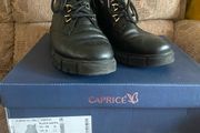 Ladies leather boots