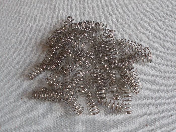 Fender Stratocaster Pickup Mounting Springs