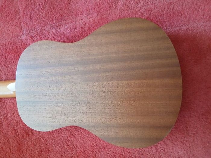 Baritone Ukulele