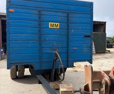Grain trailer