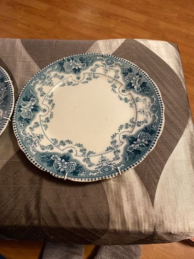 Plates x 2 with Wall Hangers - Argyle Burslem