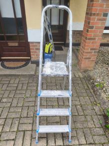 Step ladder