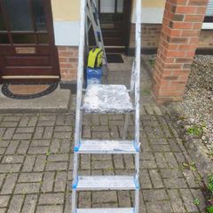 Step ladder