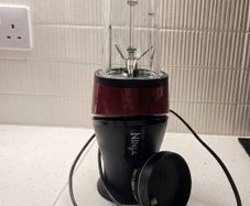 ninja slim blender - red