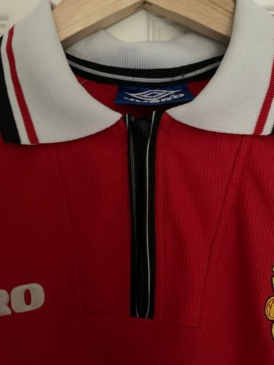 Man Utd 1998-99 jersey