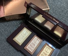 Charlotte tilbury bar of gold highlighter palette limited edition SOLD OUT