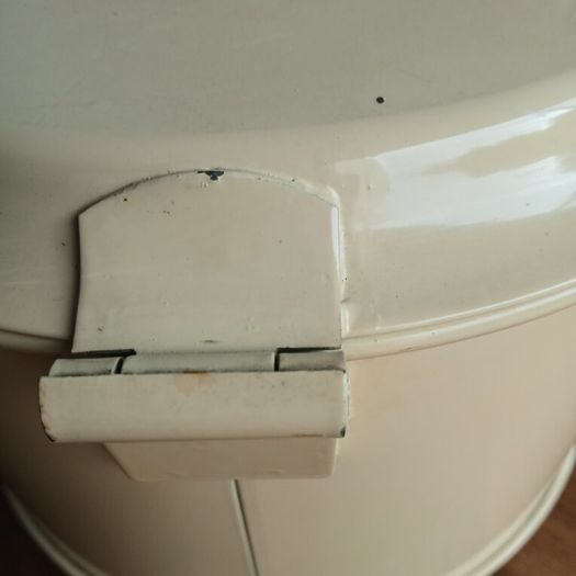 1950s food storage and yoghurt maker