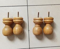 4 turned wooden bun feets with threaded bolts  height 12.5cm