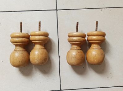 4 turned wooden bun feets with threaded bolts  height 12.5cm