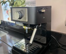 De'Longhi Stilosa EC260 Black Coffee Machine
