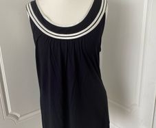 BNWT Black Top, size 14