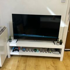tv bench