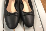 Black flat shoes
