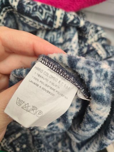 Ten yards by Colmar Navy and white fleece sweater