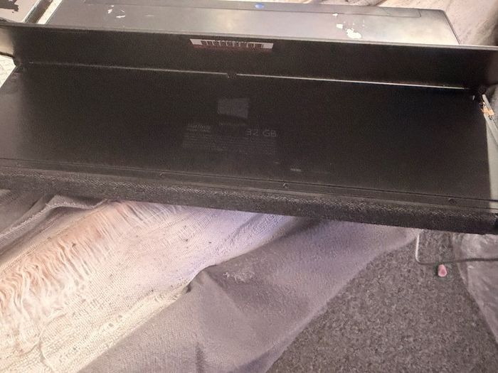 Microsoft Surface 10.6in windows RT