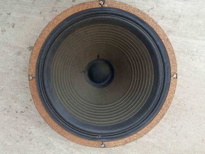 1973  Celestion Greenback with pulsonic cone 16 Ohms
