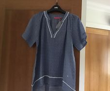 Van Den Bergh Blue/White Patterned Short Sleeve V Neck Blouse Size Medium