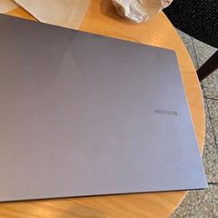 Samsung Galaxy Book 4  i5 (13th Gen) 16GB RAM  512GB SSD