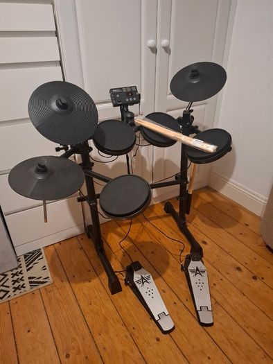 Millenium HD-120 E-Drum Set