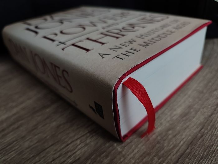 Powers and Thrones: A New History of the Middle Ages ! Hardcover ! by Dan Jones ! 2021 ! by Apollo !