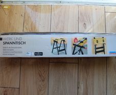 Folding workbench