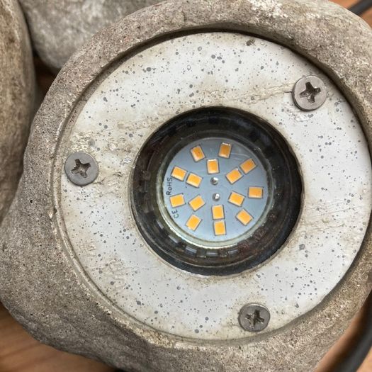 3x low voltage garden lights; 250 lumen, warm white LEDs, 12 metre cable.