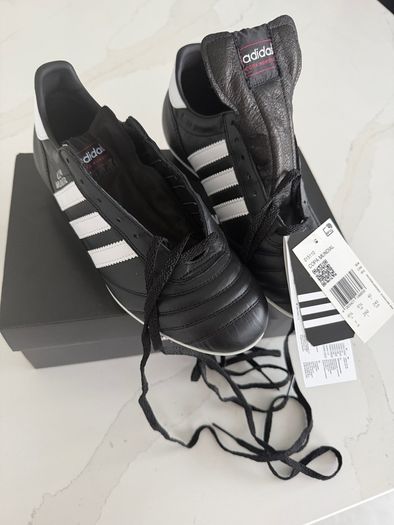 Copa Mundial football boots