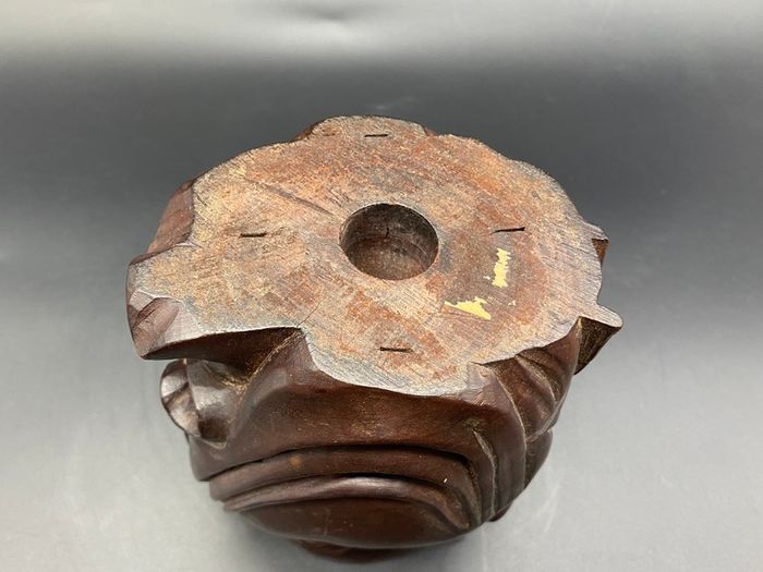 Chinese carved hardwood brush pot, carved with a Chinese Man