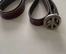 Vintage 1970's Thin Tooled Leather Peace Belt.