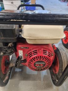 Petrol power washer with brand new Comet pump fitted.