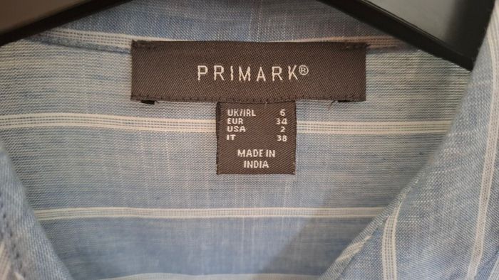 Women's Shirt XS (Size 6)