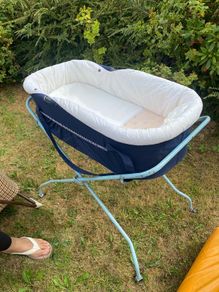 bassinet and stand