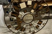 Round mirror