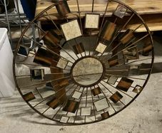 Round mirror
