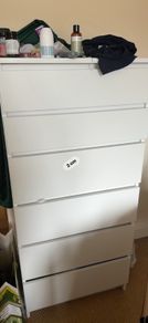 chest of drawers