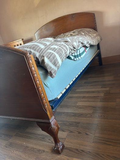 old double bed