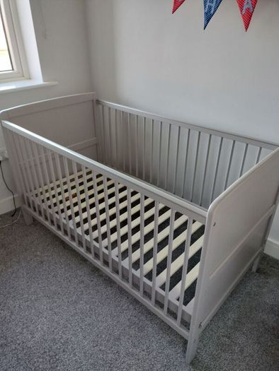 baby elegance cot bed
