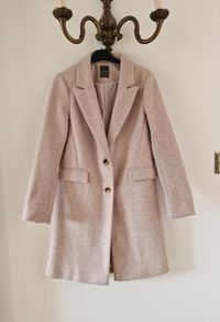 Fitted long coat