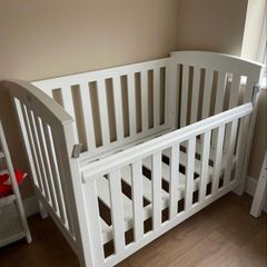 Baby crib