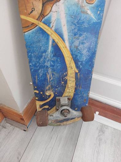 skateboard