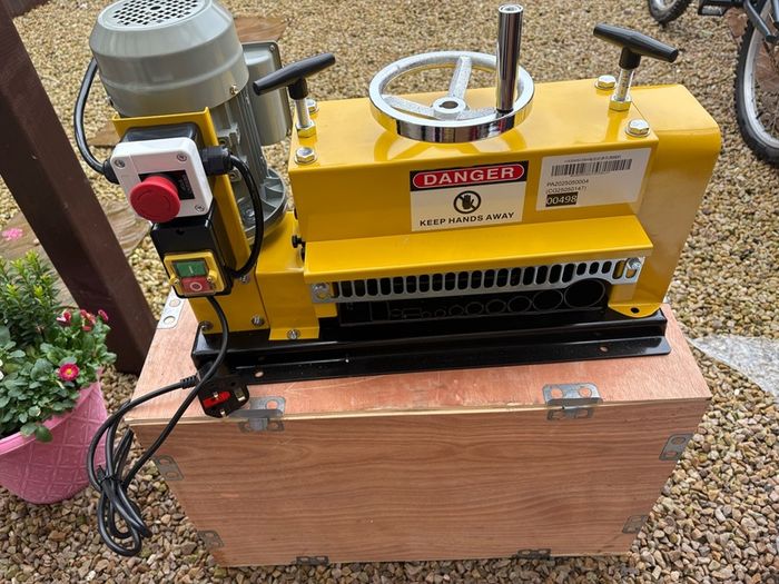 Electric wire stripper machine 220v new