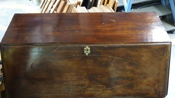 Georgian Bureau