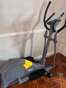 Cross trainer
