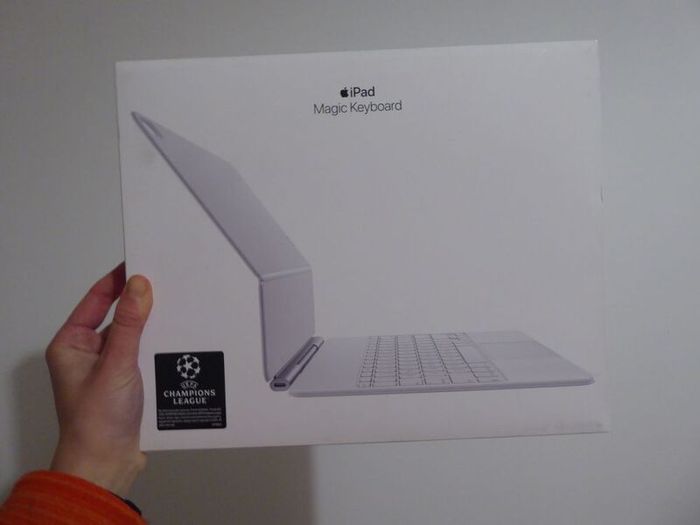 apple keyboard ipad 12.9"